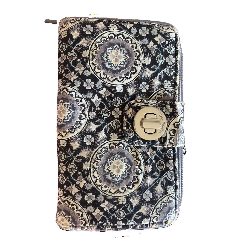 Vera Bradley Turn Lock Zip Around Wallet Blue Floral Quilted 8" x 5" Flaw